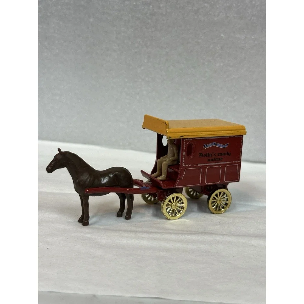 Horse Drawn Vintage Wagon Set of 2 Festival Lantern Co Dollys Candy Die Cast Toy